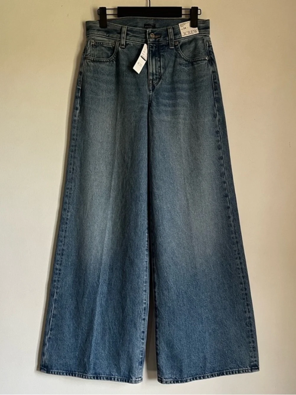 NWT JCrew Mid Rise Super Wide Leg Jean Size 24 Med Light Wash Denim $158 CN381